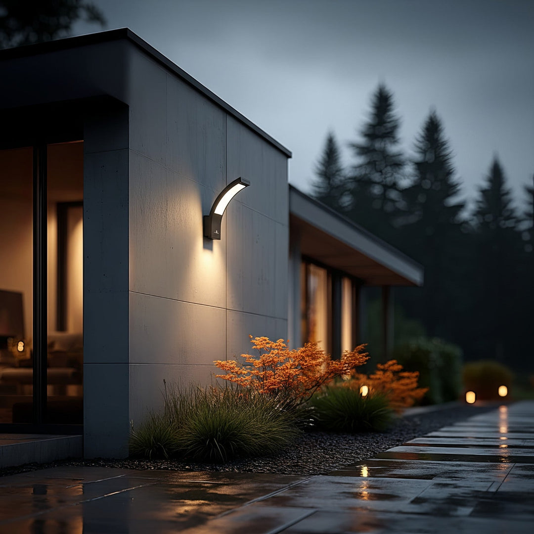 MCE343 LED lamp - 800lm 10W IP54, natural white (4000K)
