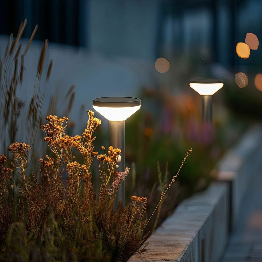 Solar LED lamp with Maclean sensor, black, IP44, 3 light modes, Li-ion 18650 battery 3.7V 1200 mAh, drive-in sensor, MCE465 B