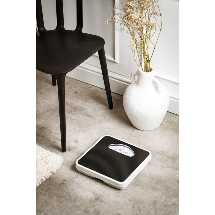 Mechanical bathroom scale Adler AD 8179 load capacity 136 kg