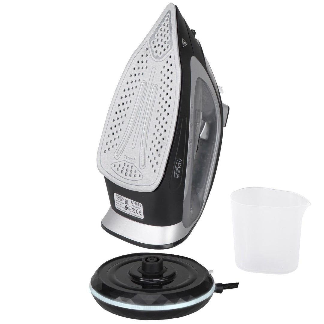 Adler steam iron, cordless, ceramic soleplate, 2800W, AD 5043
