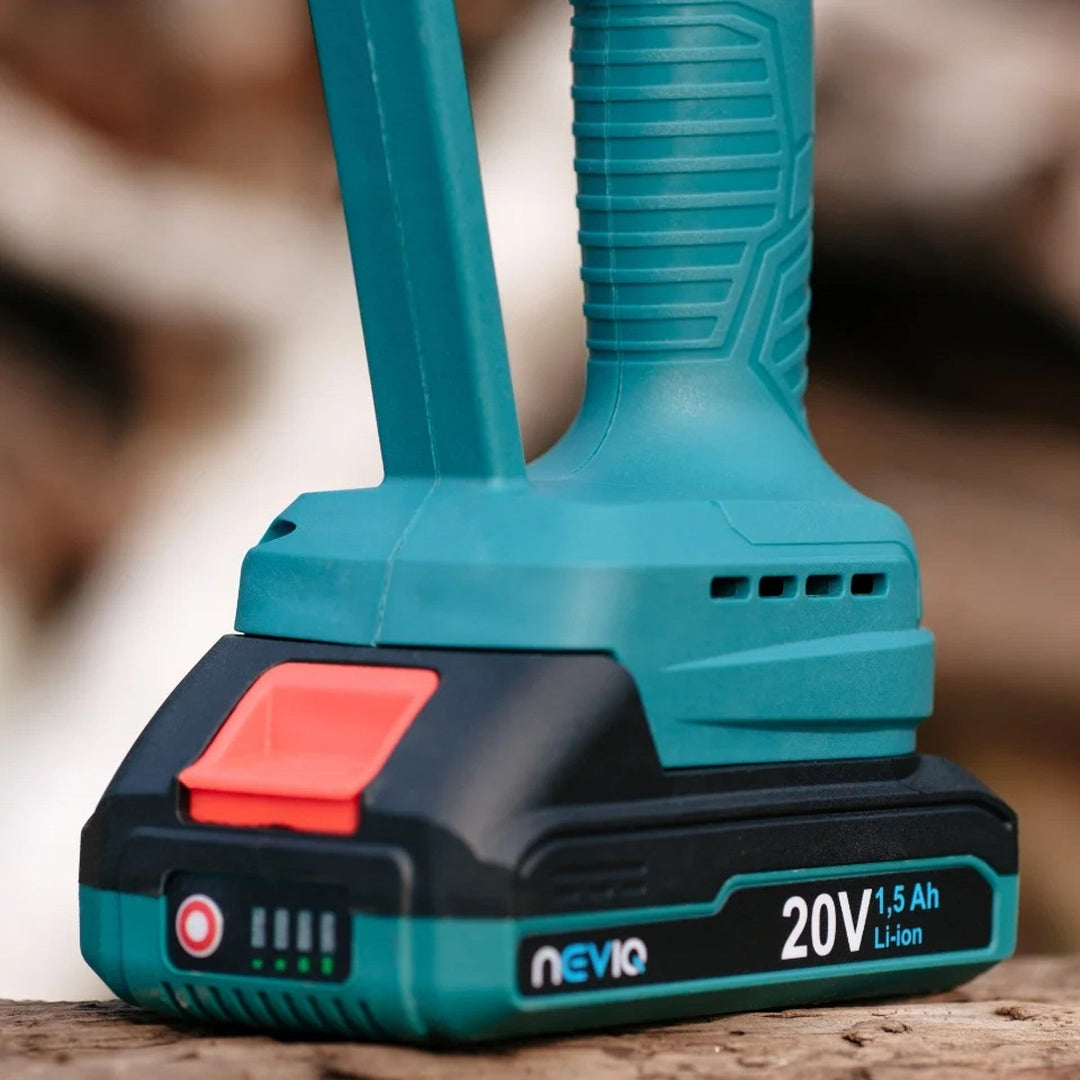 NEVIQ cordless chainsaw, 6'' bar, 200W, Li-ion 1.5 Ah battery, L04302