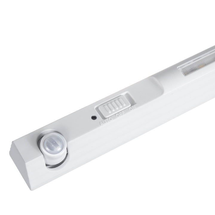Maclean LED lamp, with motion sensor, hook, ON/OFF/AUTO, temp. 4000K, range 3m, MCE235 + 3x Varta Industrial AAA alkaline battery