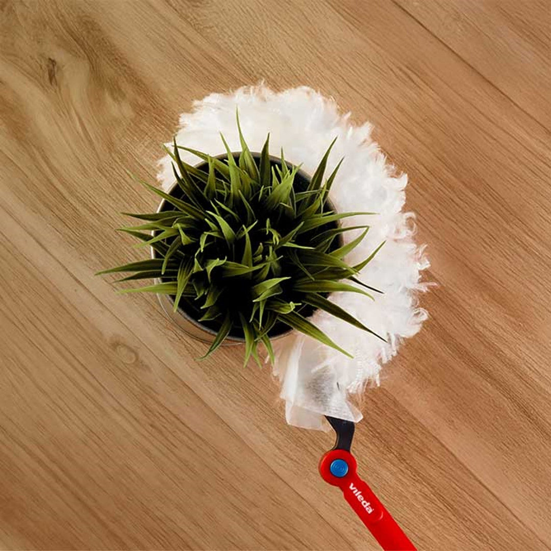 Vileda Flex&Catch dust broom, long handle, 1 refill included, anti-slip, flexible head, 179434