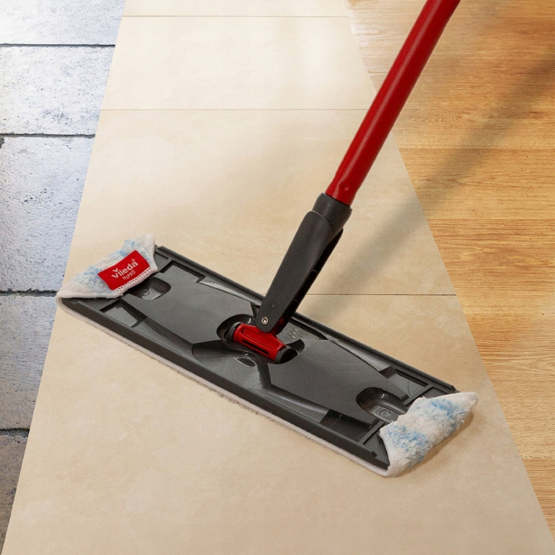 Vileda H2prO flat mop, 100% clean/dirty water separation, two reservoirs, microfiber pad, 360° tip, 175774
