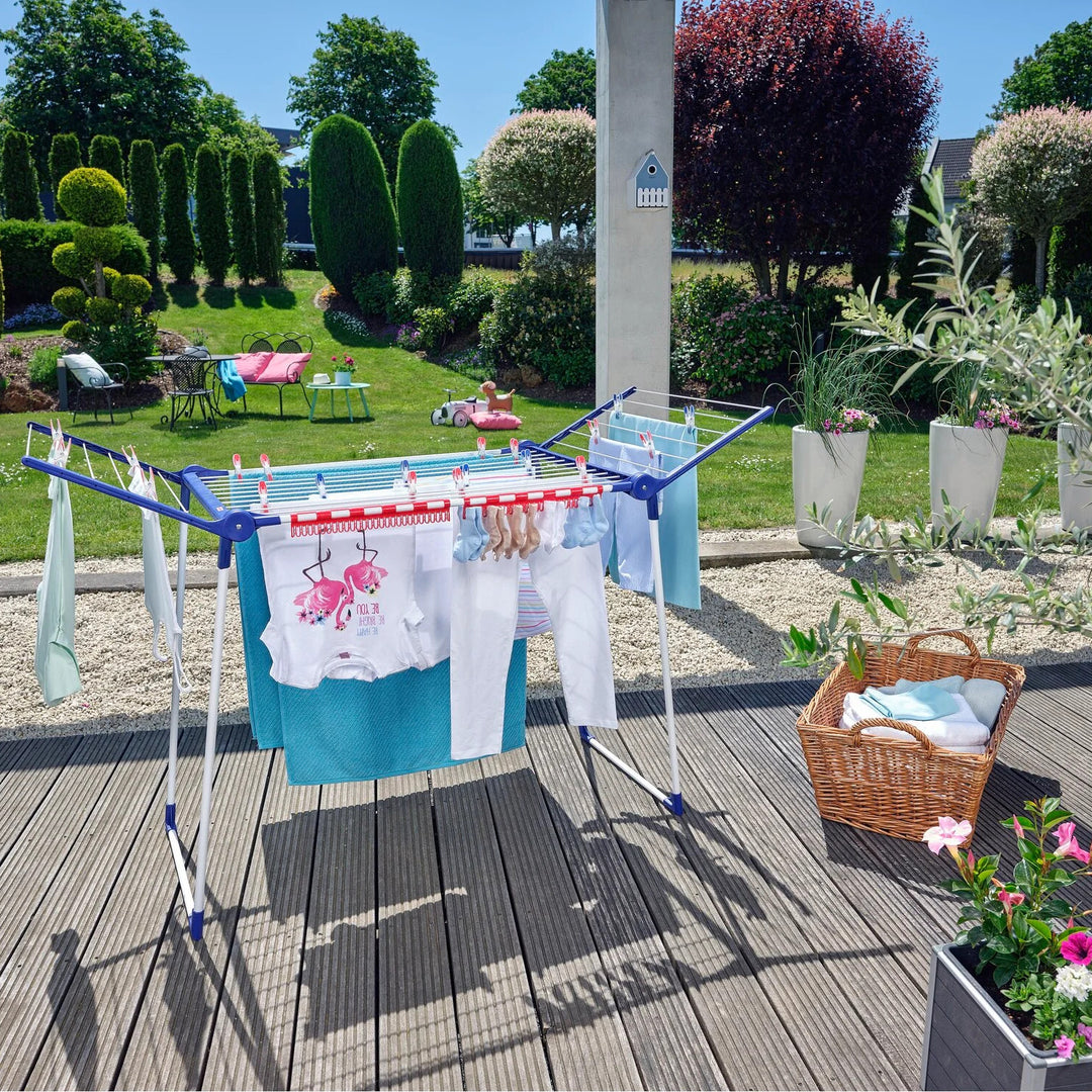 Leifheit Pegasus 180 Solid Clothes Dryer, 18 m of lines, sturdy parallel legs, weather-resistant, 2 laundry hooks, 81514
