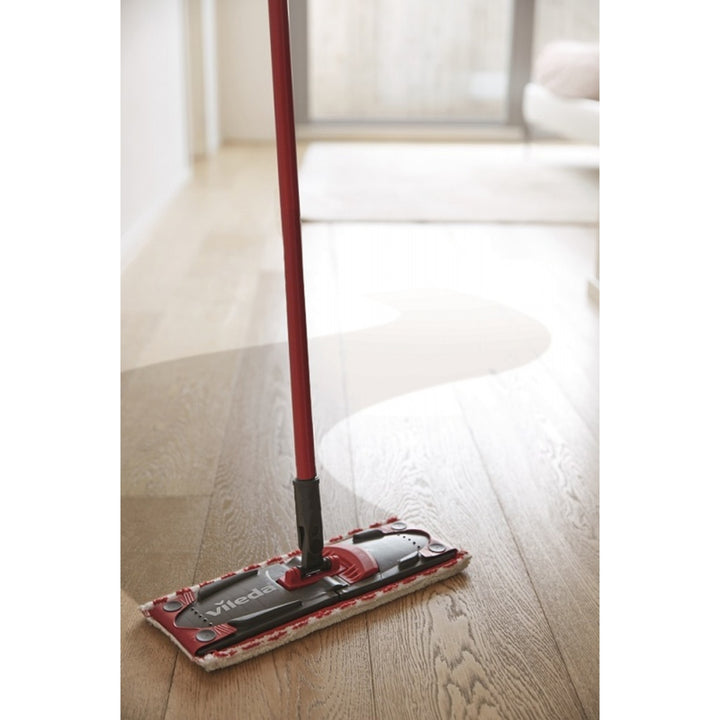 Ultramax Flat Mop Set + Universal Gloves + 2 Glitzi Scrub Sponges by Vileda, Touchless Wringing System, Two Types of Fibers, 177453