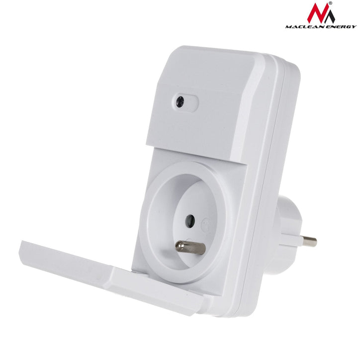 Maclean Energy MCE158 remote-controlled outdoor power socket