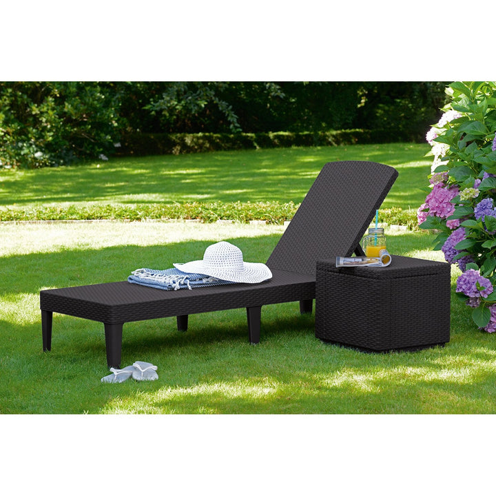 Keter Jaipur Sun Lounger with 4-way Adjustable Backrest Garden Lounger UV- & Weather-resistant Rattan Style Colour Brown