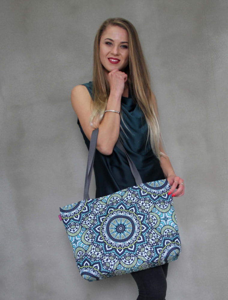 Bertoni shoulder bag, zipper, weather-resistant, durable print, Anais design
