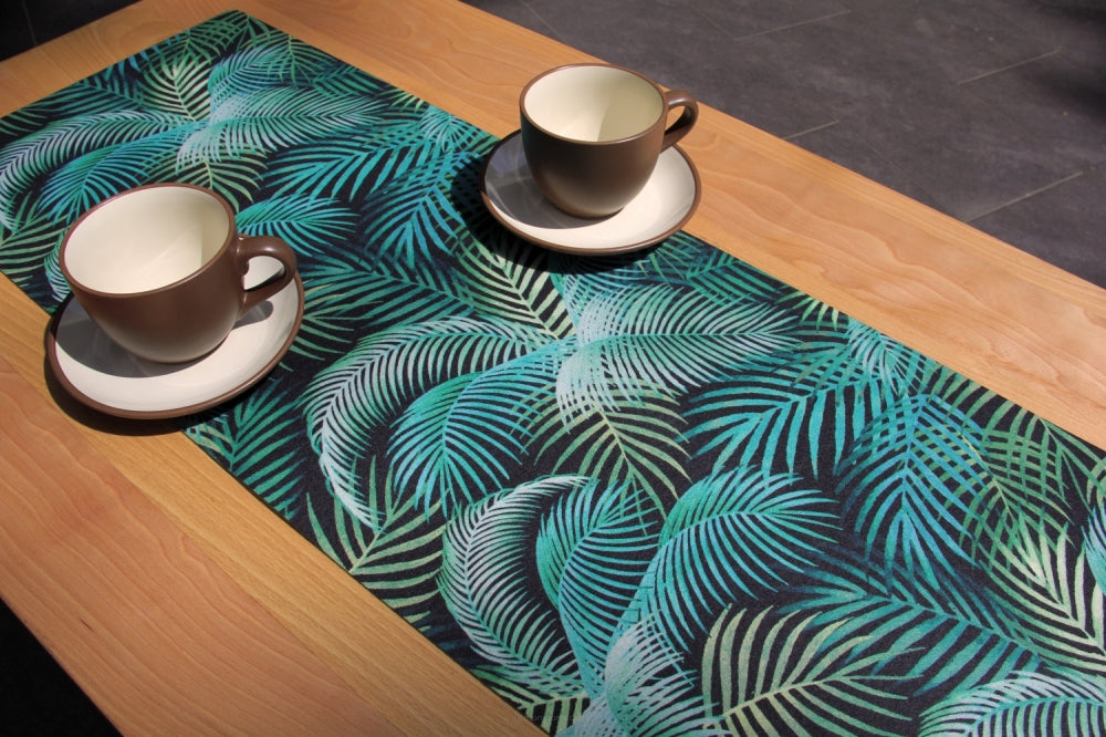 Bertoni table runner, eco-friendly felt, dimensions 95x33cm, Mallorca print pattern