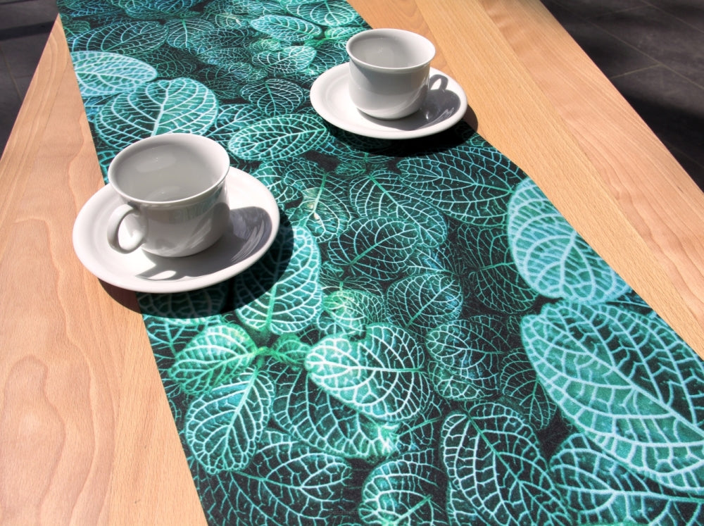 Bertoni table runner, eco-friendly felt, dimensions 95x33cm, Malta print pattern