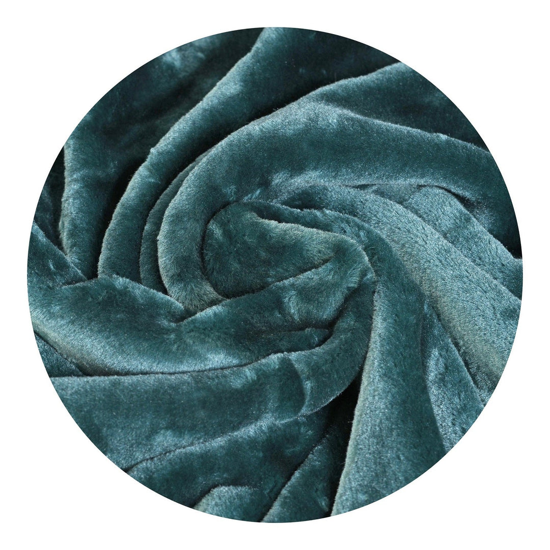 Medicline Thick polyester Blanket Antiallergic Fabric Material: polyester 100%, Weight: 570 g/m2 Smooth blanket (160 x 200 cm, Green)